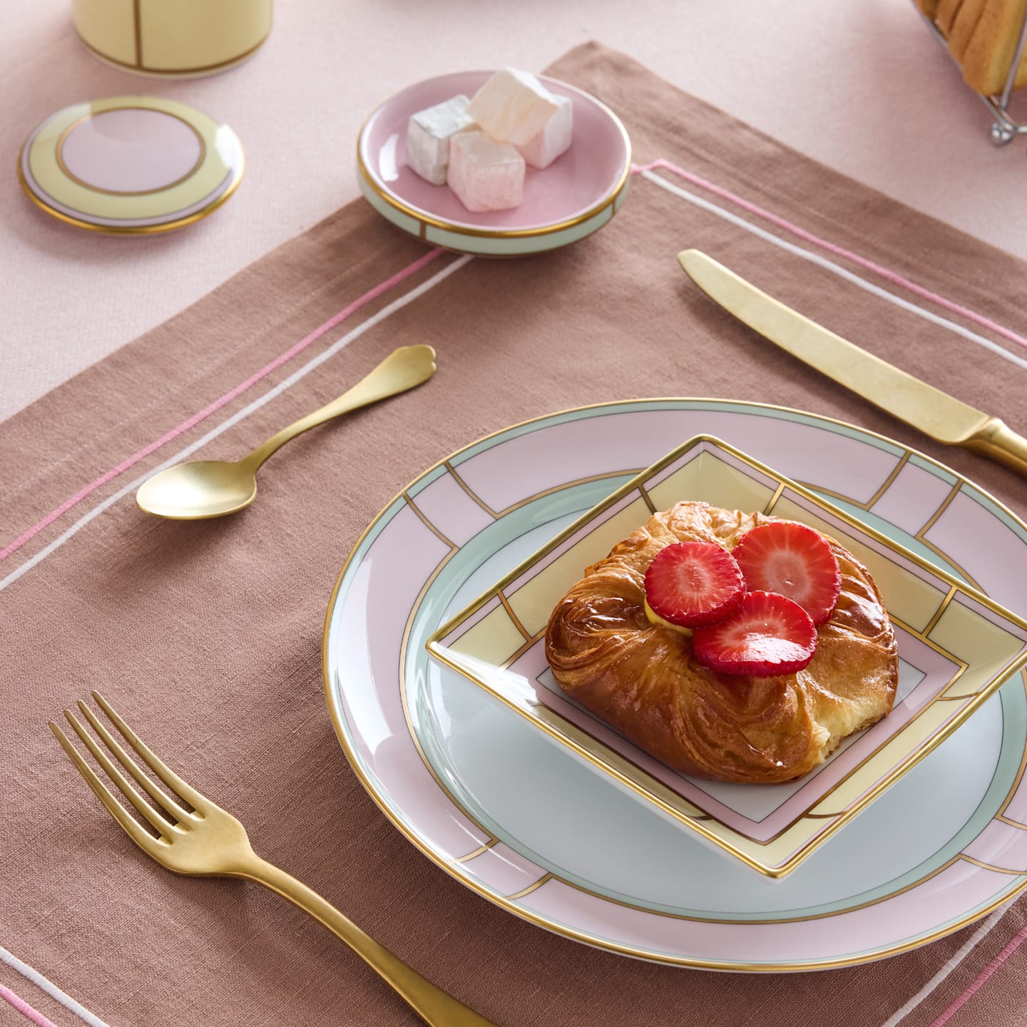 Ginori 1735 | Porcelain Tableware and Design Home Décor Complements